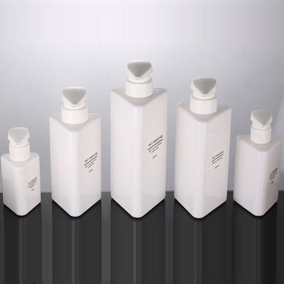Hurtownie 100 ml 200 ml 300 ml trójkątny kształt recyklingu plastikowy pojemnik na balsam dla zwierząt czarna pompa bezpowietrzna 500 ml butelki na szampon